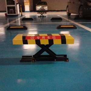 談?wù)勡囄绘i安裝需注意什么