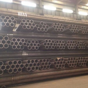 談?wù)勫仩t管材質(zhì)型號怎么選