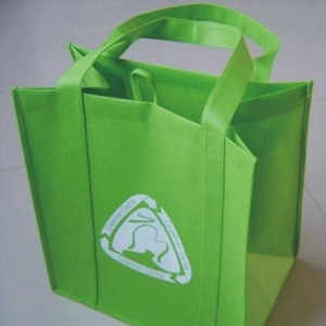 老采購教你選無紡布袋生產制作廠家標準