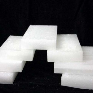 石蠟批發多少錢一噸？石蠟價格行情該如何把握