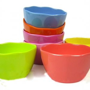 塑料碗廠家批發直銷分析，選一次性塑料碗廠要注意